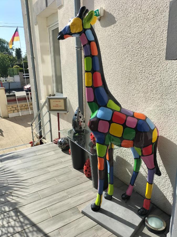 Hotel Le 6 3 Home Port En Bessin Exterior foto