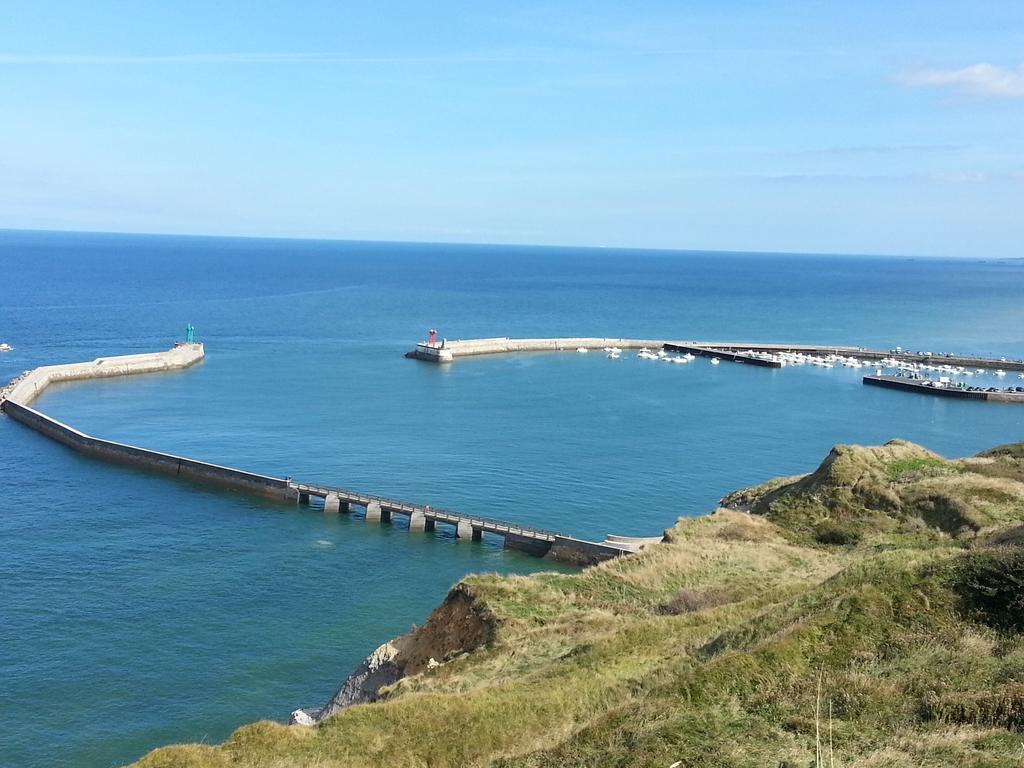 Hotel Le 6 3 Home Port En Bessin Exterior foto
